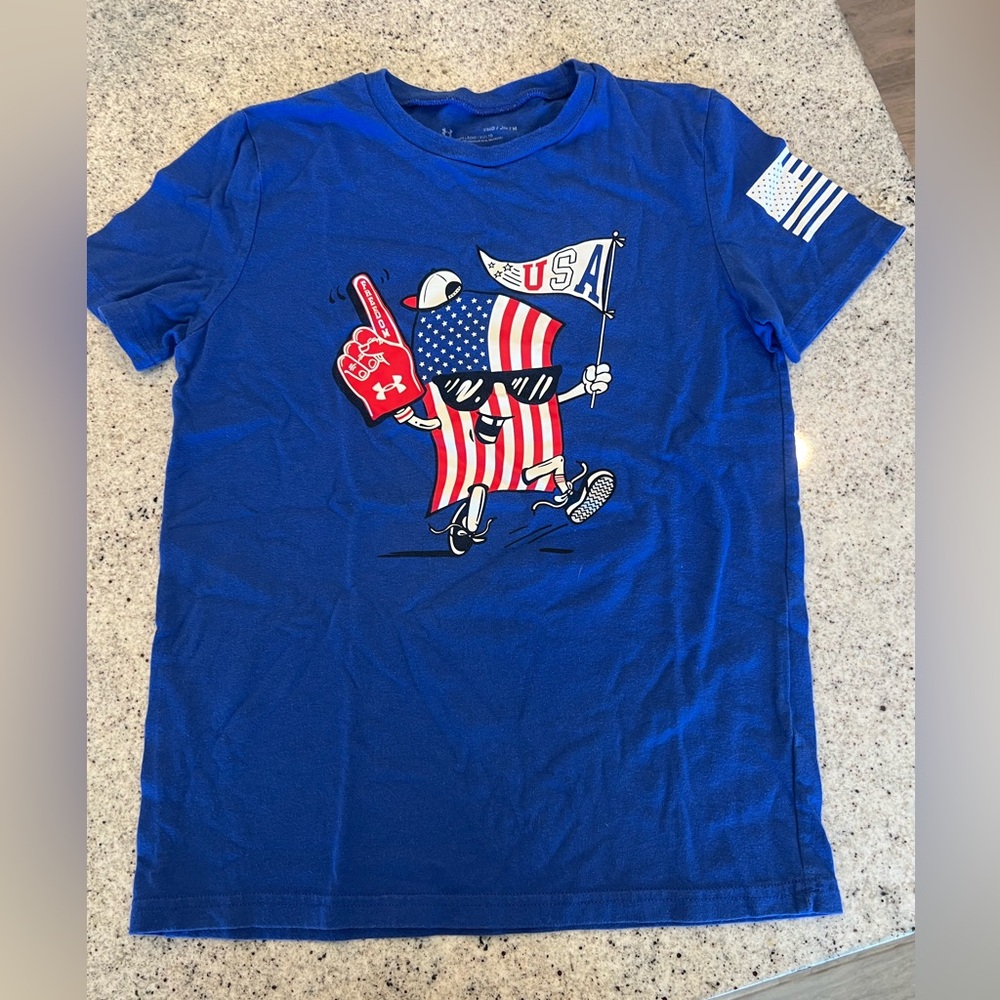 Under Armour shirt USA flag boys youth medium